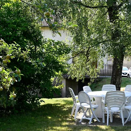 Ferme De Ma Grand-Mere Le Haut-du-Them Exterior photo